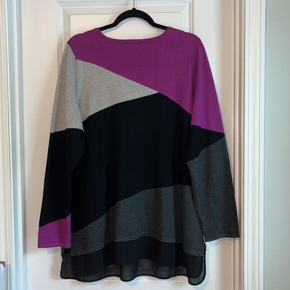 ⚡️ 3 for $30 ⚡️ Avenue Long Sleeve Color Block Sweater - Picture 5 of 10